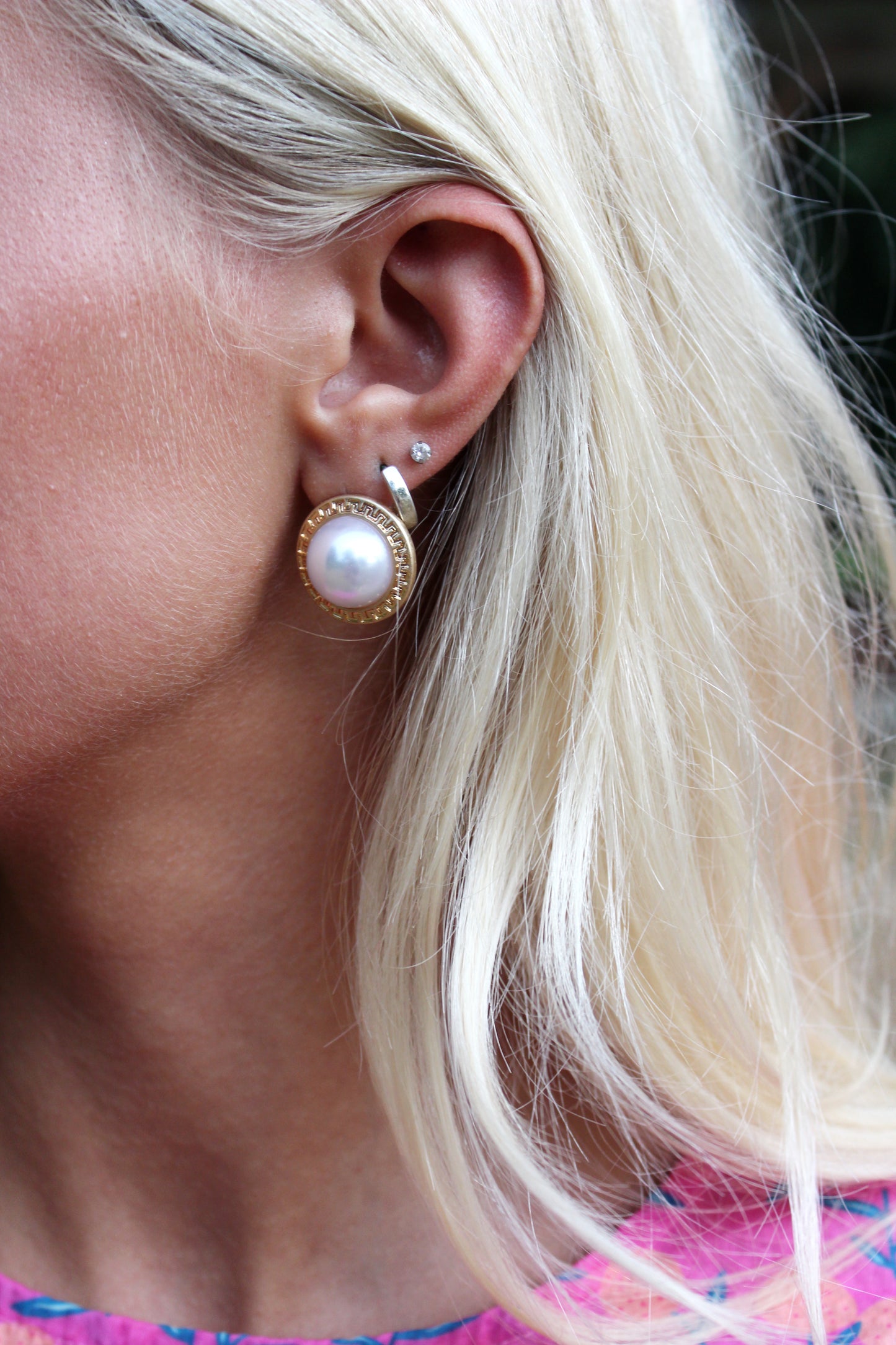 Pearl Texture Round Earrings