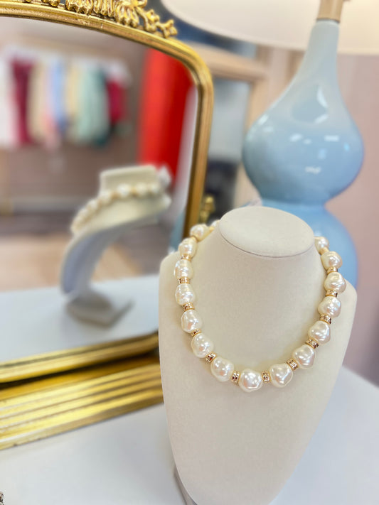 Chunky Pearl Beaded Necklace